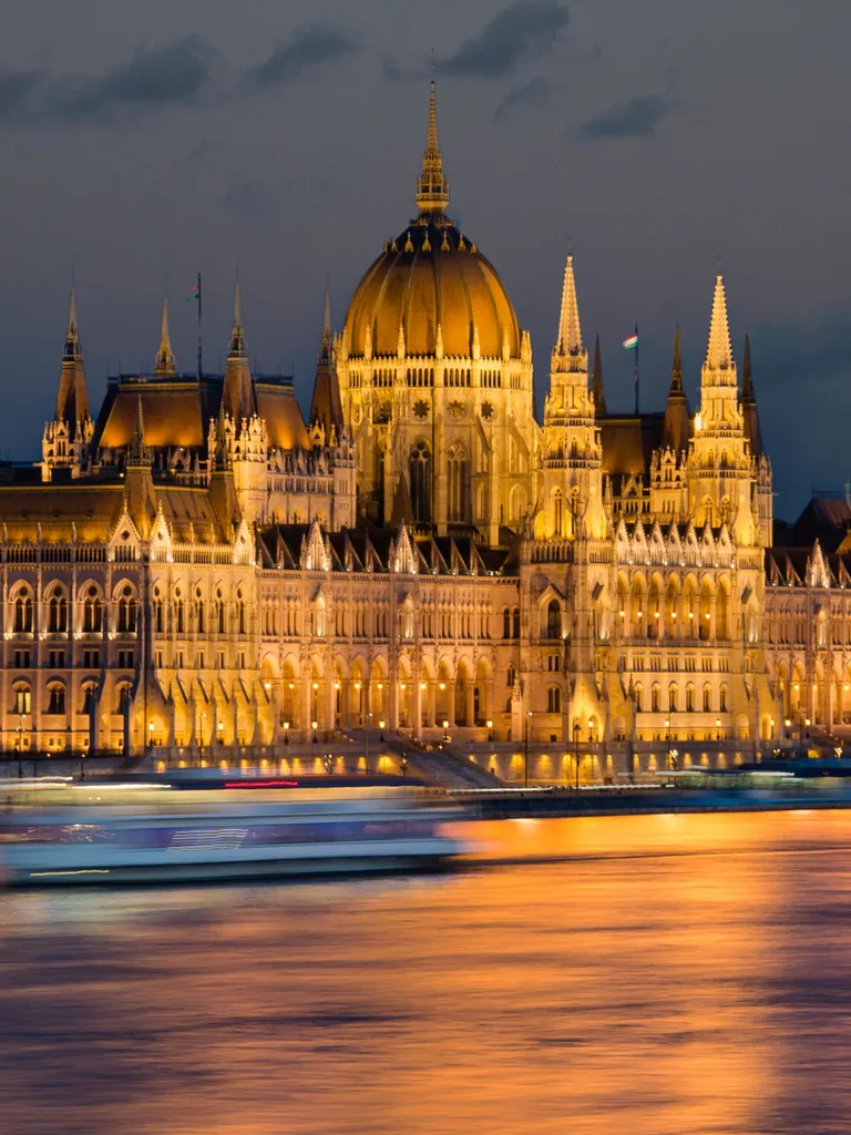 Budapest Arrives
