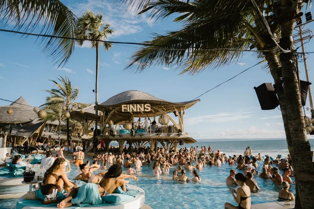 Finns Beach Club