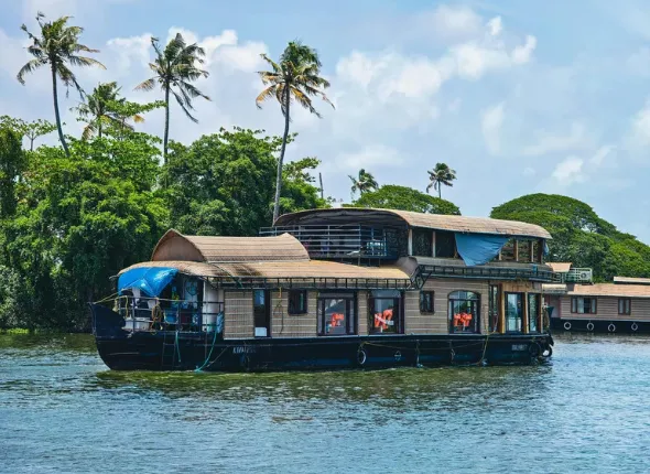 Munnar + Alleppey