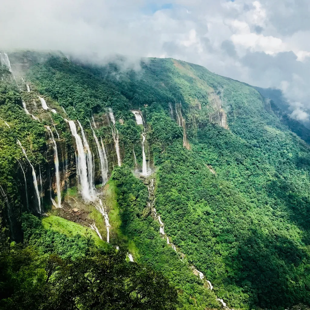 Seven Sisters Waterfall
